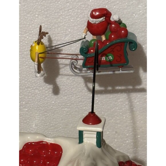 M&M’s Dept 56 Lighted Santa House NIB Hard To Find Christmas Decor Village - Picture 15 of 16